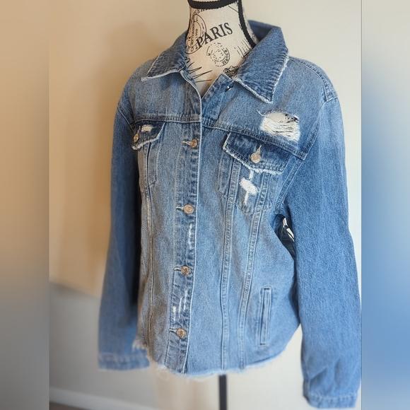 One Left!!!!Zenana Denim Light Wash Jacket - Picture 2 of 5